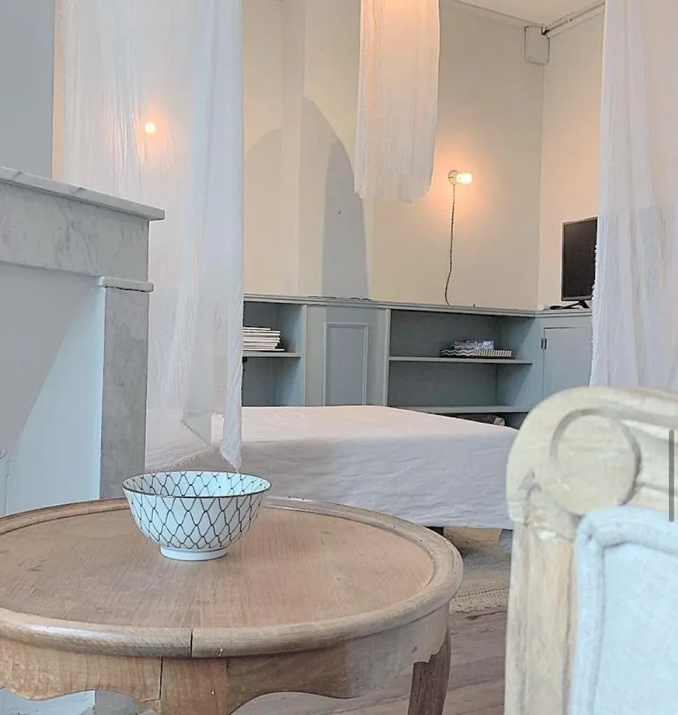 French Classic Apartm 2 Bedroom Best Location Cannes Apartment